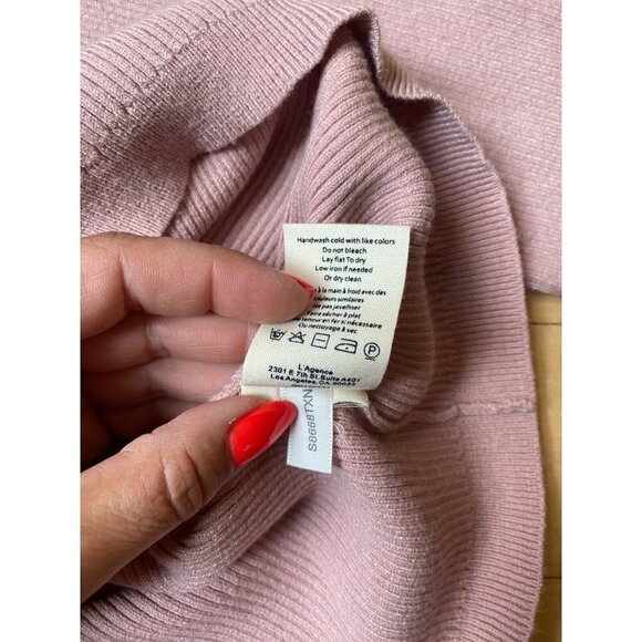 L'AGENCE BNWOT "Ronnie" women ribbed crew neck sweater blush button detail - Picture 7 of 7